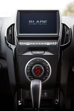 Isuzu D-Max Blade Double Cab 2017 года (UK)